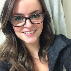 Meet your Posher, Emma